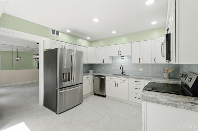 2043 Greenpine Drive, Springfield Twp., OH 45231