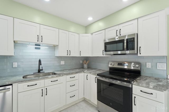 2043 Greenpine Drive, Springfield Twp., OH 45231