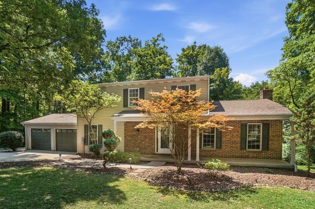 2043 Greenpine Drive, Springfield Twp., OH 45231