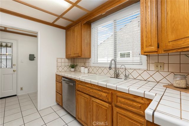 2842 Silva Street, Lakewood, CA 90712