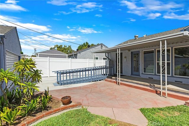 2842 Silva Street, Lakewood, CA 90712