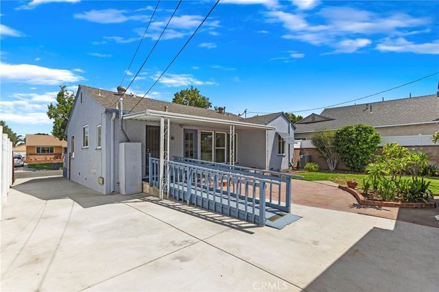 2842 Silva Street, Lakewood, CA 90712