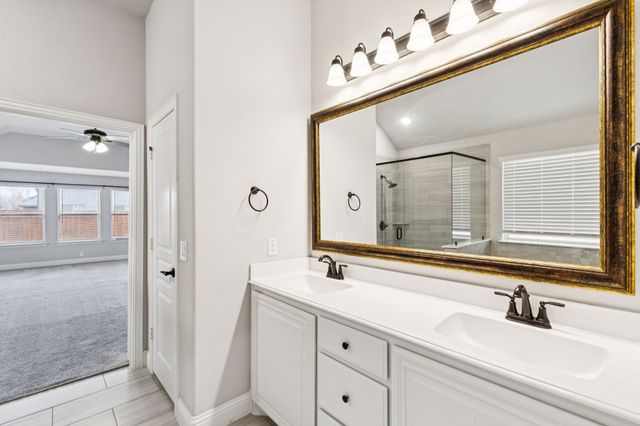 1808 Isabella Court, Glenn Heights, TX 75154