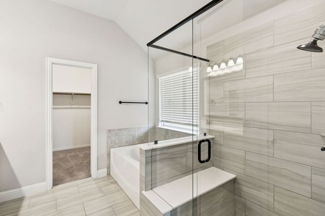 1808 Isabella Court, Glenn Heights, TX 75154