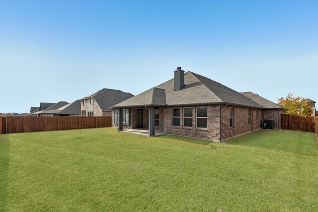 1808 Isabella Court, Glenn Heights, TX 75154