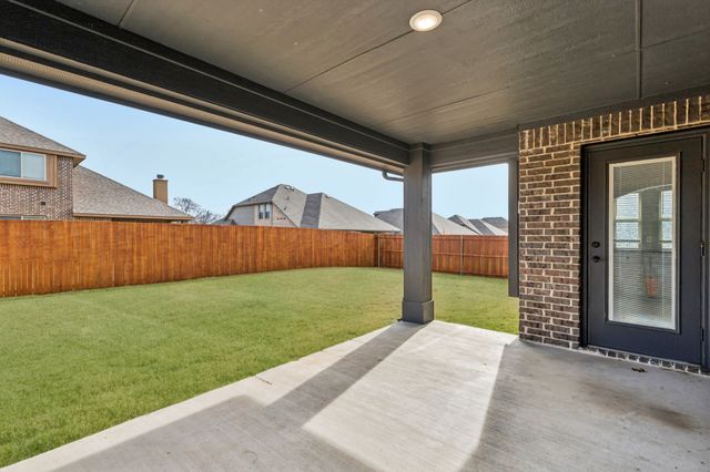 1808 Isabella Court, Glenn Heights, TX 75154