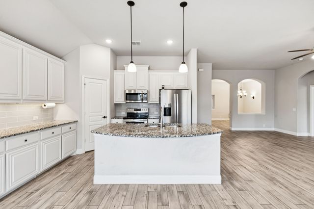 1808 Isabella Court, Glenn Heights, TX 75154