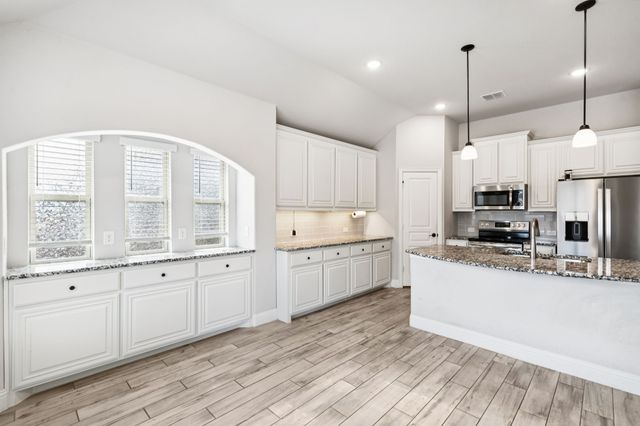 1808 Isabella Court, Glenn Heights, TX 75154