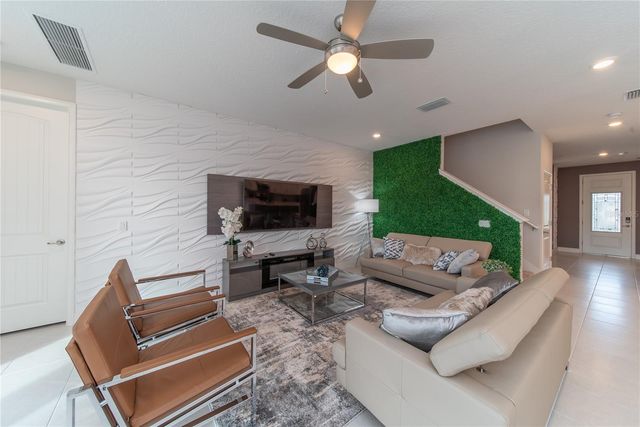 256 AUBURN AVENUE, Kissimmee, FL 34747