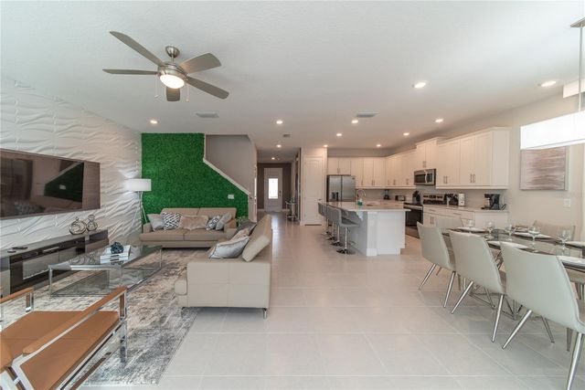 256 AUBURN AVENUE, Kissimmee, FL 34747