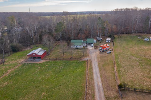 267 Belmont Rd, Manchester, TN 37355