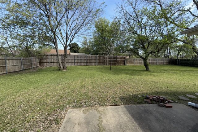 7905 Birchwood, North Richland Hills, TX 76180