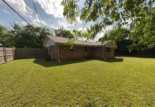 7905 Birchwood, North Richland Hills, TX 76180