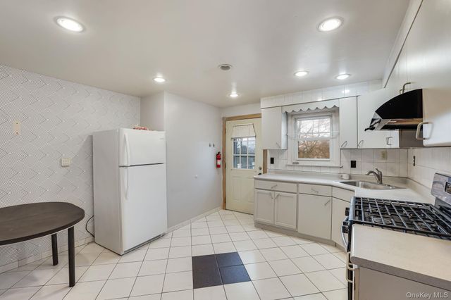 2 Gillis Avenue 1, Nyack, NY 10960