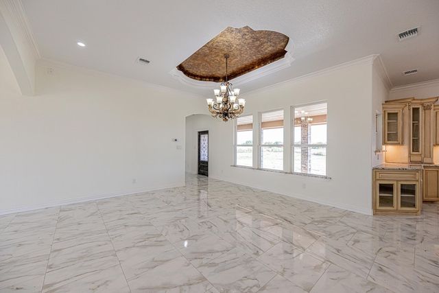 519 E County Rd 138, Midland, TX 79706