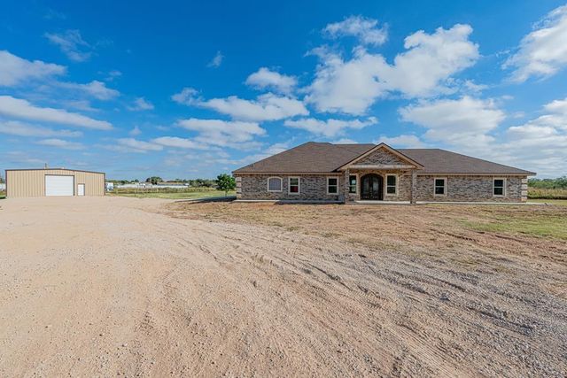 519 E County Rd 138, Midland, TX 79706