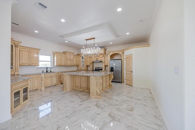 519 E County Rd 138, Midland, TX 79706