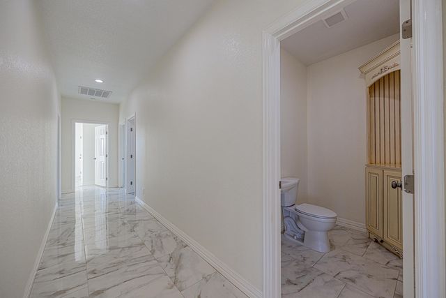 519 E County Rd 138, Midland, TX 79706