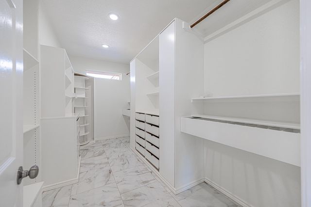 519 E County Rd 138, Midland, TX 79706