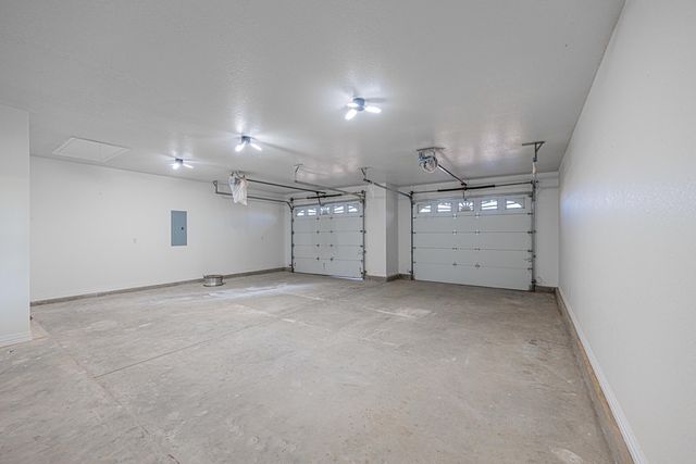 519 E County Rd 138, Midland, TX 79706