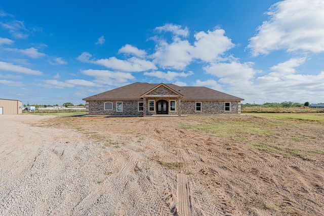 519 E County Rd 138, Midland, TX 79706