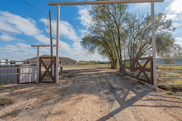 519 E County Rd 138, Midland, TX 79706