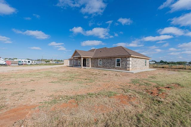 519 E County Rd 138, Midland, TX 79706
