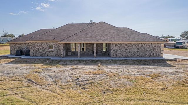 519 E County Rd 138, Midland, TX 79706