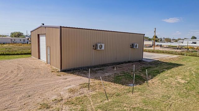 519 E County Rd 138, Midland, TX 79706