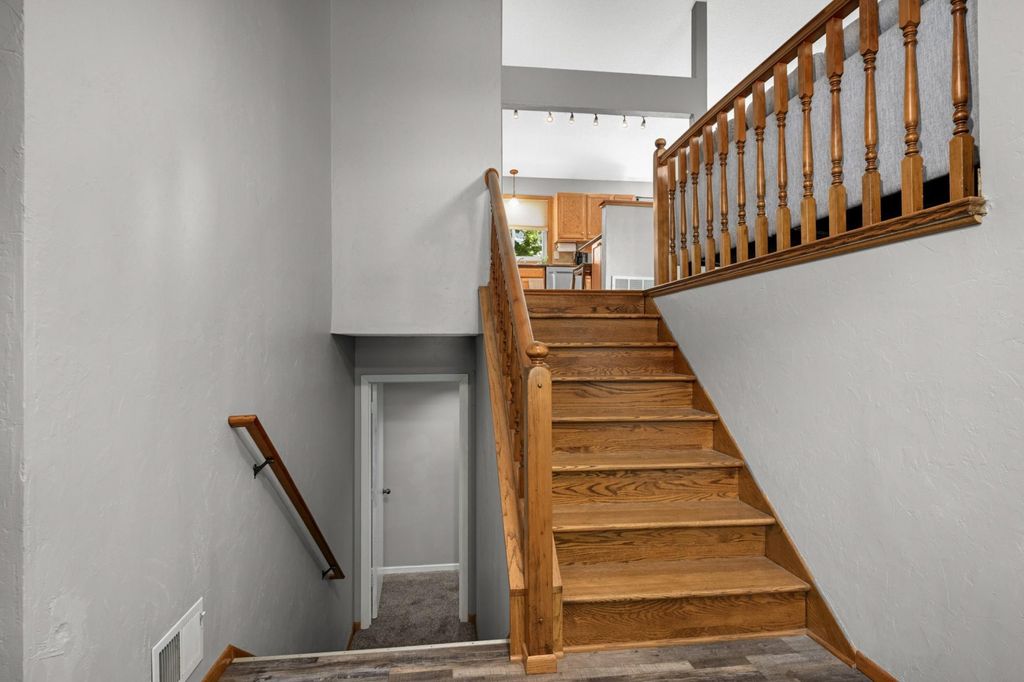 4089 Pennsylvania Avenue, Eagan, MN 55123 — photo 5