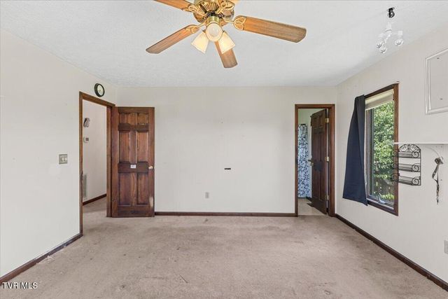 227 Kinchloe Mill Road, Jonesborough, TN 37659