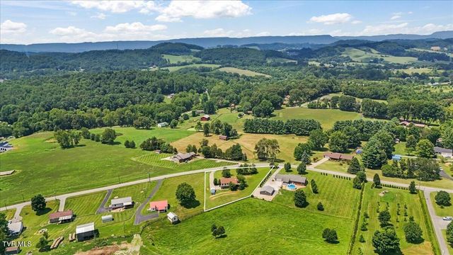 227 Kinchloe Mill Road, Jonesborough, TN 37659