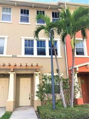 810 Marina Del Ray Lane 5, West Palm Beach, FL 33401