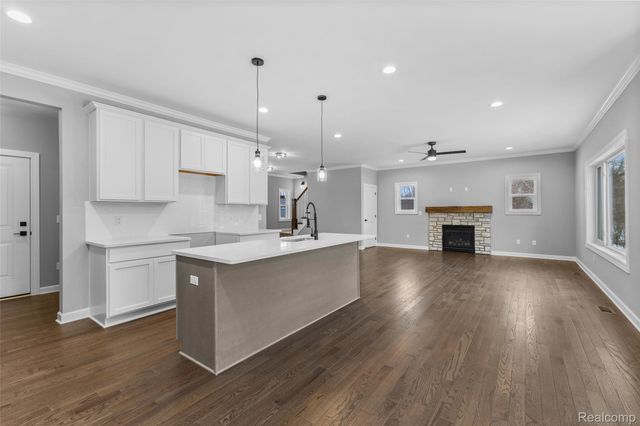 1151 Brendan Bay Drive, Grand Blanc, MI 48439