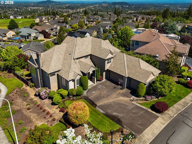 9211 Se HIGHGATE Dr, Happy Valley, OR 97086