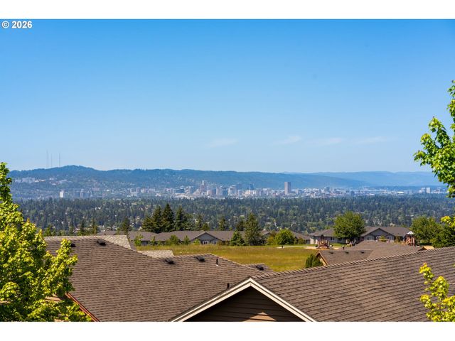 9211 Se HIGHGATE Dr, Happy Valley, OR 97086