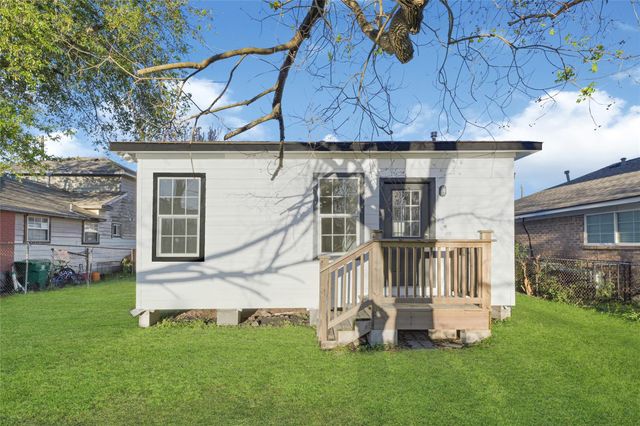 3004 Wayne Street, Houston, TX 77026