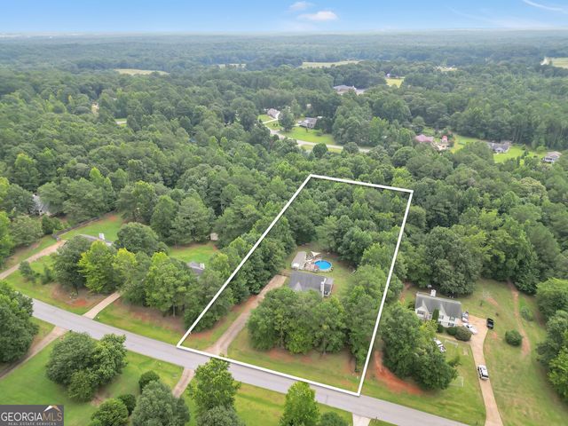 95 Five Oaks Drive, Covington, GA 30014