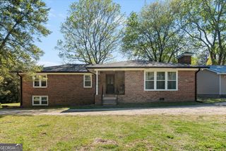 812 Pine Grove Road, Tallapoosa, GA 30176