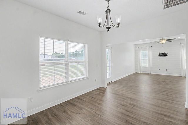 206 Farnsworth Trail, Hinesville, GA 31313