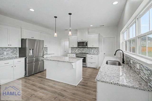 206 Farnsworth Trail, Hinesville, GA 31313