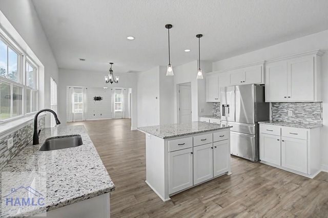 206 Farnsworth Trail, Hinesville, GA 31313