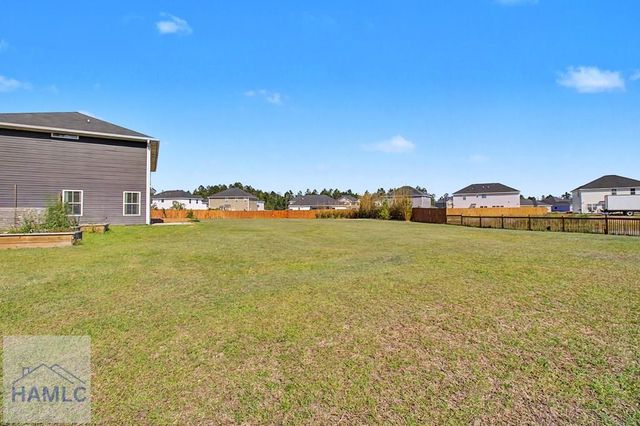 206 Farnsworth Trail, Hinesville, GA 31313