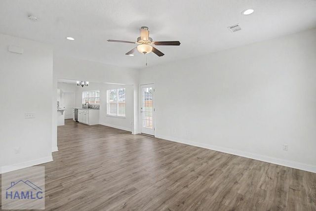 206 Farnsworth Trail, Hinesville, GA 31313