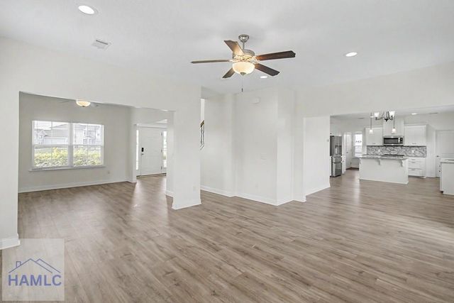 206 Farnsworth Trail, Hinesville, GA 31313