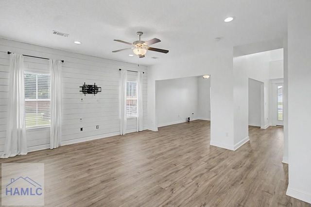 206 Farnsworth Trail, Hinesville, GA 31313