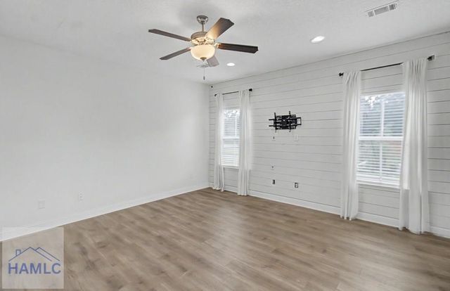 206 Farnsworth Trail, Hinesville, GA 31313
