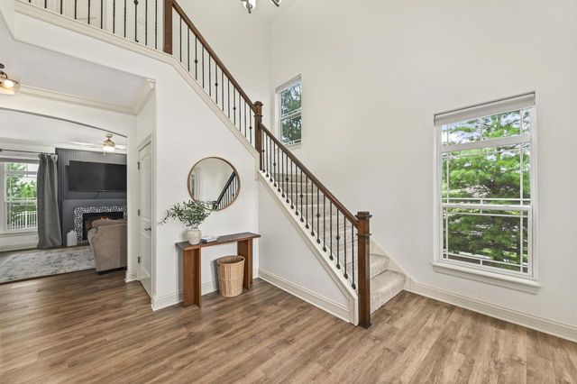 1311 Prairie Creek BOULEVARD, Oconomowoc, WI 53066