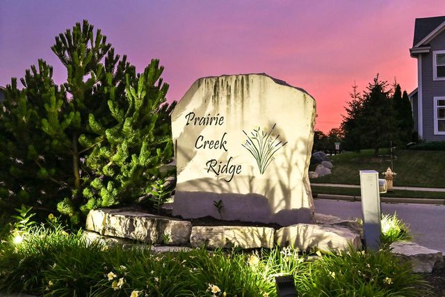 1311 Prairie Creek BOULEVARD, Oconomowoc, WI 53066
