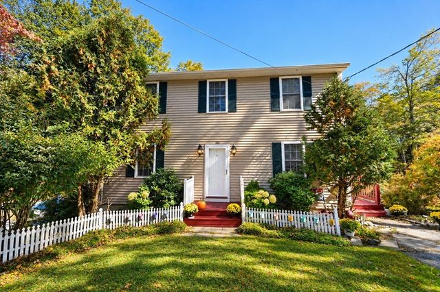 10 Watch St, Leicester, MA 01542